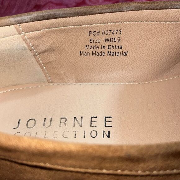 JOURNEE COLLECTION loafers. Medium brown. Size 9.5W. - Picture 6 of 6